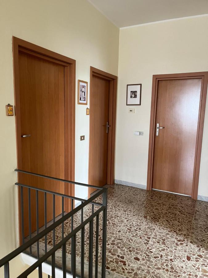 Bed And Breakfast Elisa Sonnino Exterior photo